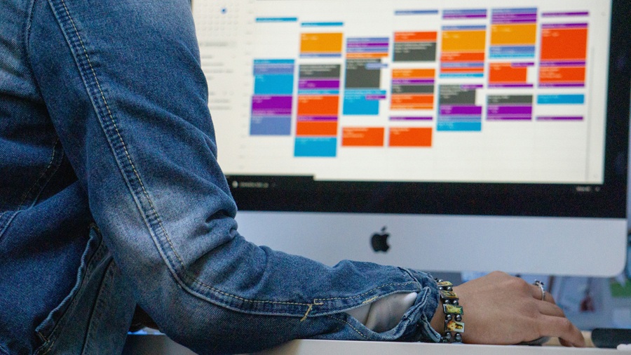 manual scheduling prior to using language school management software